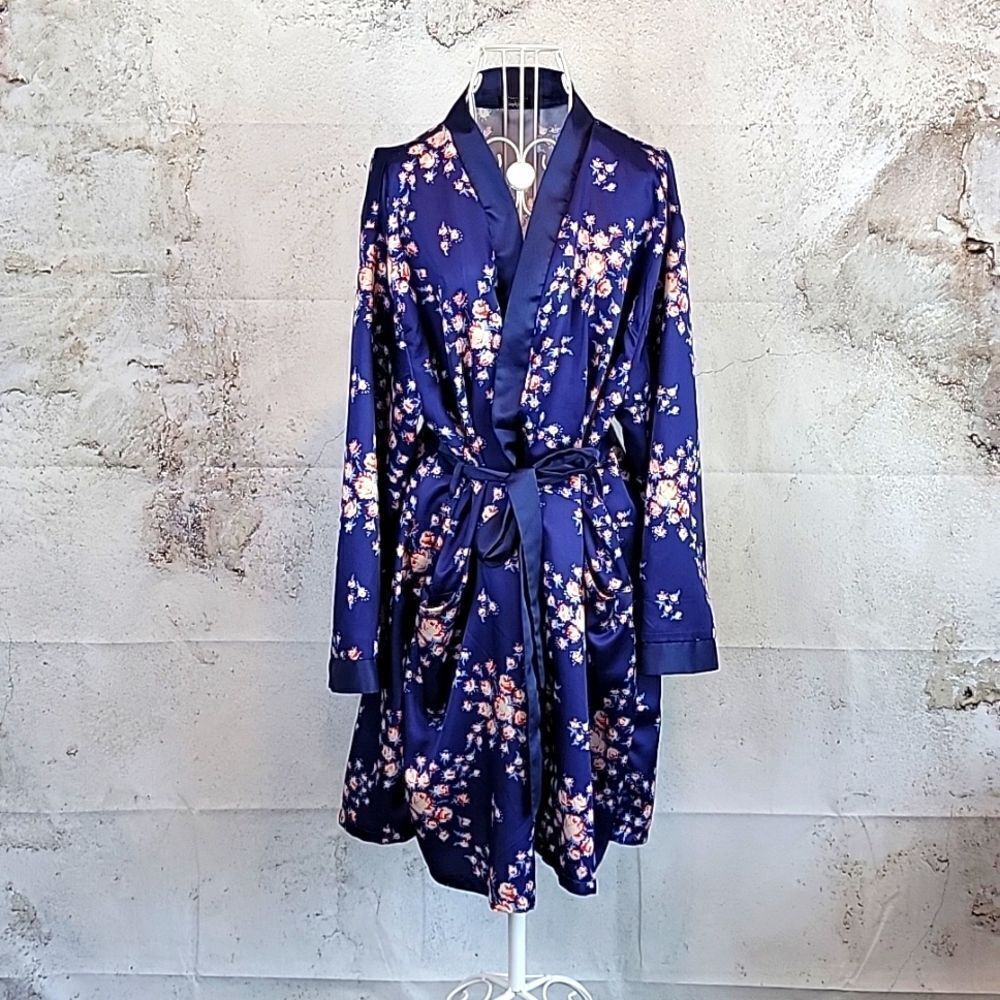 Morgan Lane rose floral print silky robe Women's Size L